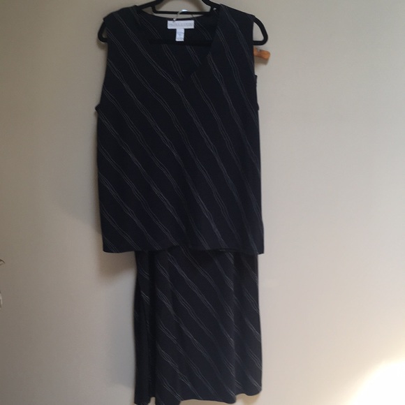 Black Skirt and Matching Blouse by Valerie Stevens - Picture 2 of 5